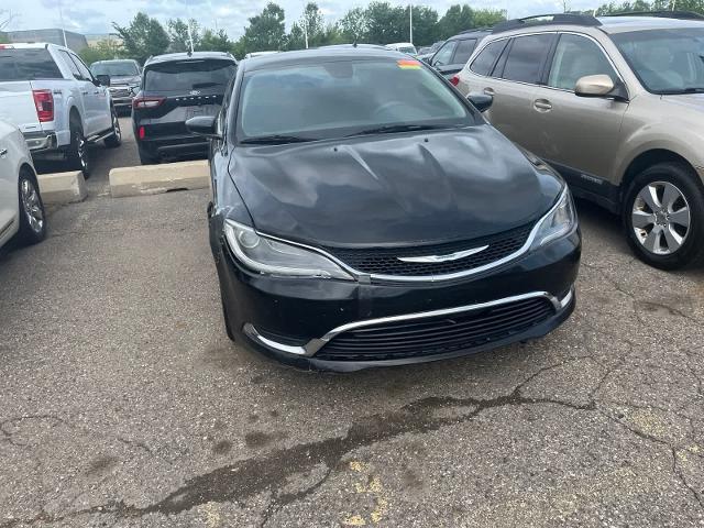 2016 Chrysler 200 Limited