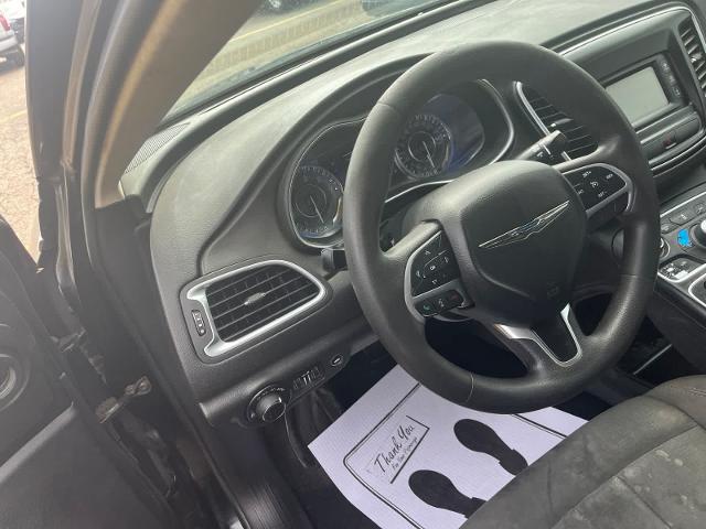 2016 Chrysler 200 Limited