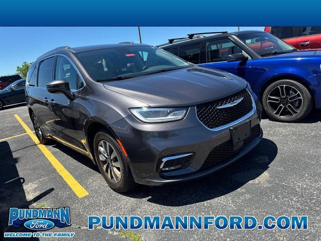 2021 Chrysler Pacifica Touring L for sale in Saint Charles, MO