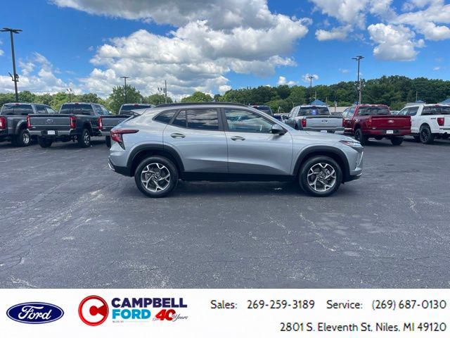 2024 Chevrolet Trax FWD LT