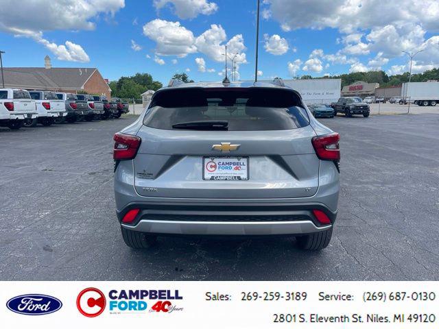 2024 Chevrolet Trax FWD LT
