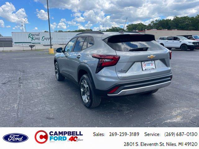 2024 Chevrolet Trax FWD LT