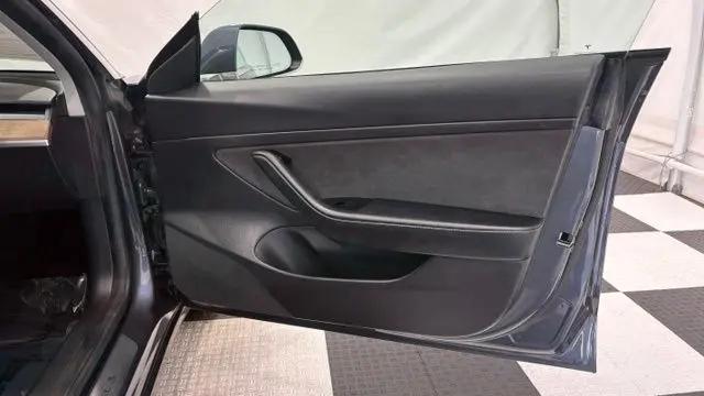 2020 Tesla Model 3 Standard Range Plus Rear-Wheel Drive