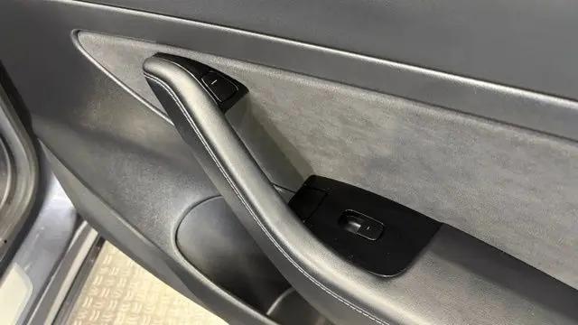 2020 Tesla Model 3 Standard Range Plus Rear-Wheel Drive