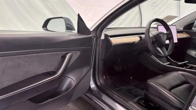 2020 Tesla Model 3 Standard Range Plus Rear-Wheel Drive
