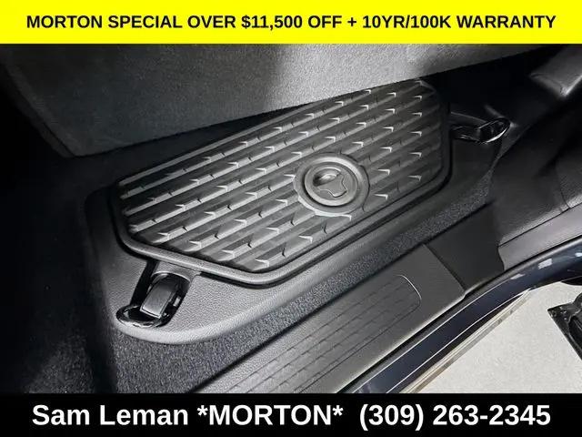 2026 Ram 1500 Express Crew Cab 4x4 57 Box