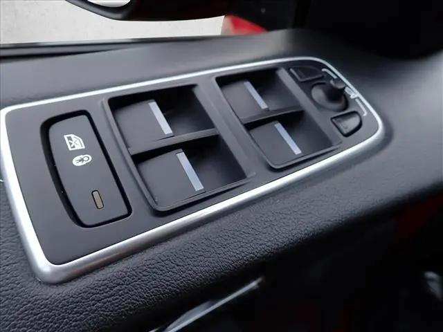 2020 Jaguar F-PACE SVR P550 AWD Automatic