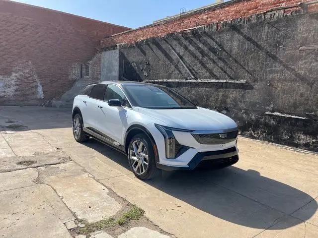 2027 Cadillac iQ Luxury for sale in Breckenridge, TX
