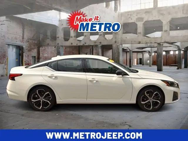 2024 Nissan Altima SR FWD for sale in Chicopee, MA