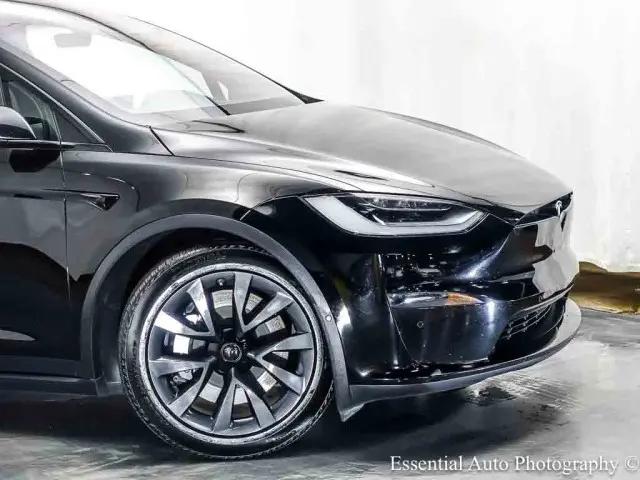 2023 Tesla Model X Standard Range