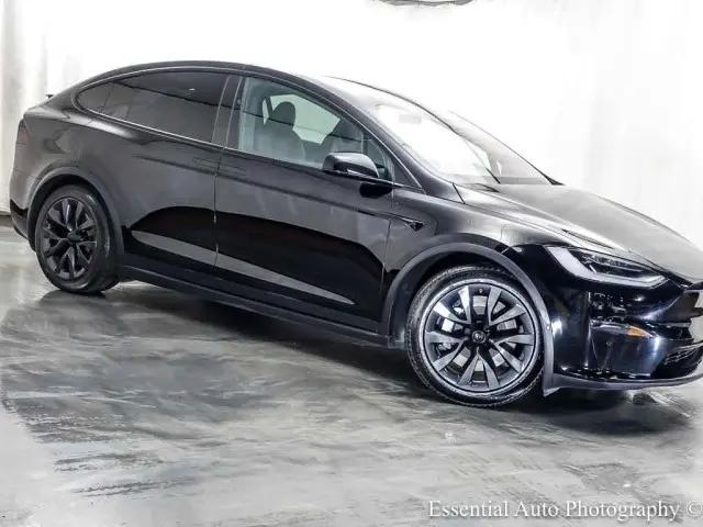 2023 Tesla Model X Standard Range