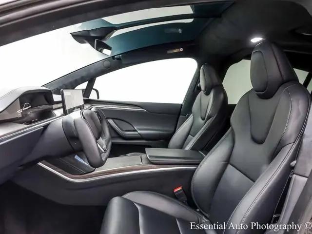 2023 Tesla Model X Standard Range