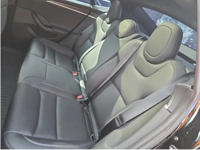 2023 Tesla Model S Plaid Tri Motor All-Wheel Drive