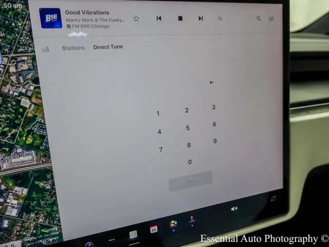 2023 Tesla Model X Plaid Tri Motor All-Wheel Drive