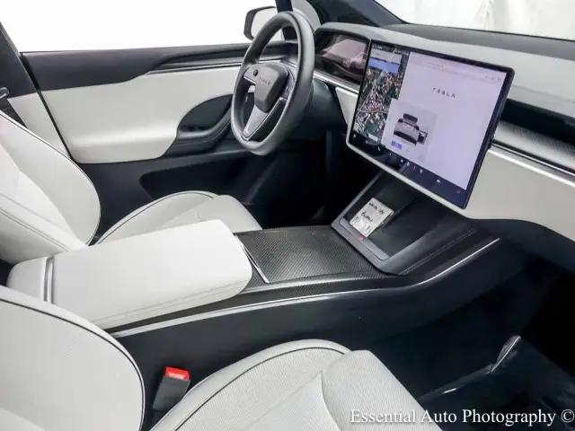 2023 Tesla Model X Plaid Tri Motor All-Wheel Drive