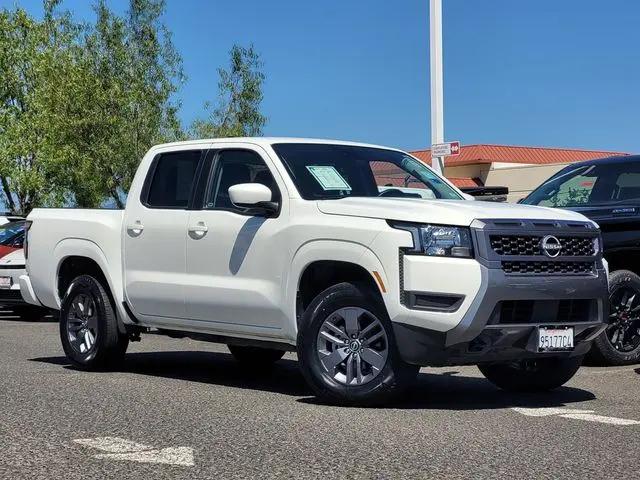 2025 Nissan Frontier Crew Cab SV 4x4