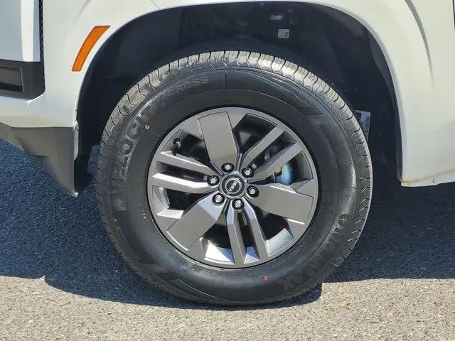 2025 Nissan Frontier Crew Cab SV 4x4