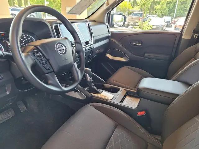 2025 Nissan Frontier Crew Cab SV 4x4