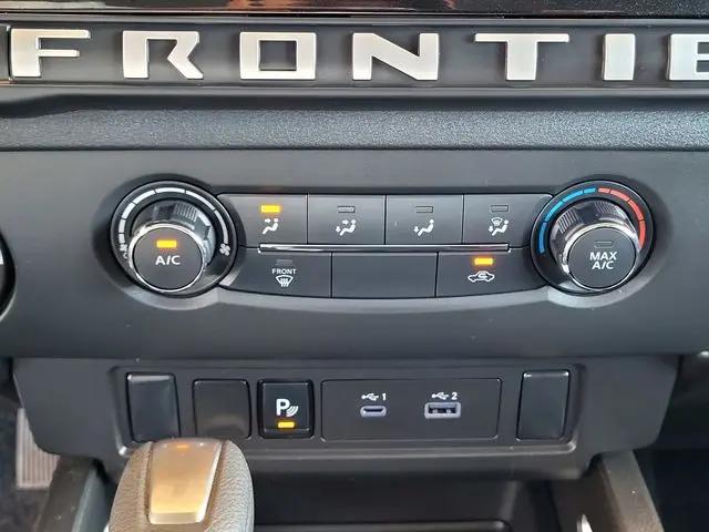 2025 Nissan Frontier Crew Cab SV 4x4