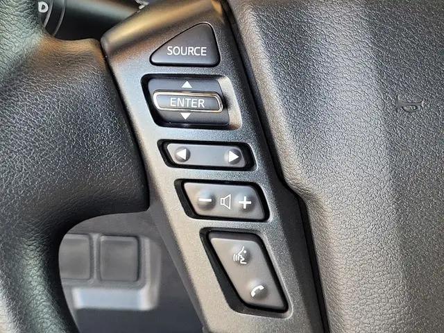 2025 Nissan Frontier Crew Cab SV 4x4