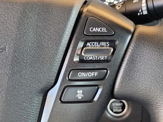 2025 Nissan Frontier Crew Cab SV 4x4