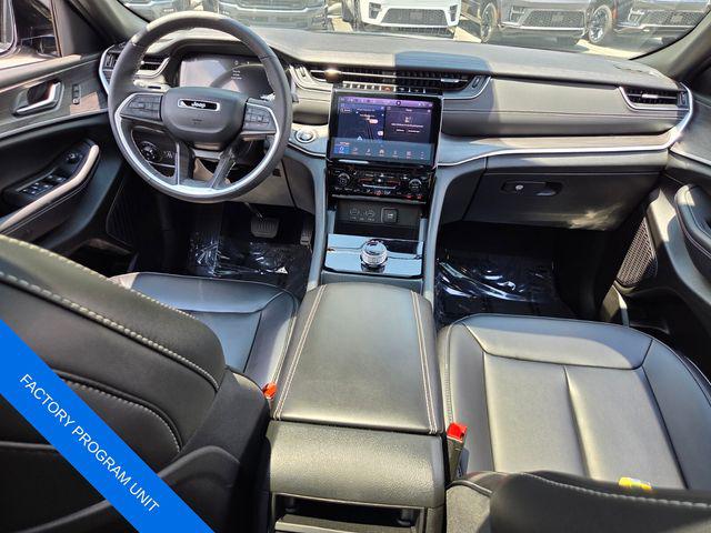 2025 Jeep Grand Cherokee Limited 4x2