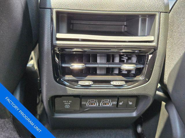 2025 Jeep Grand Cherokee Limited 4x2