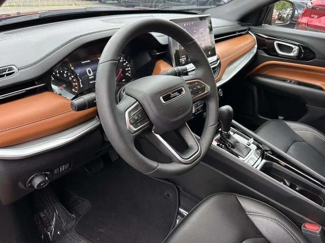 2025 Jeep Compass Limited 4x4 2025 Jeep Compass Limited 4x4