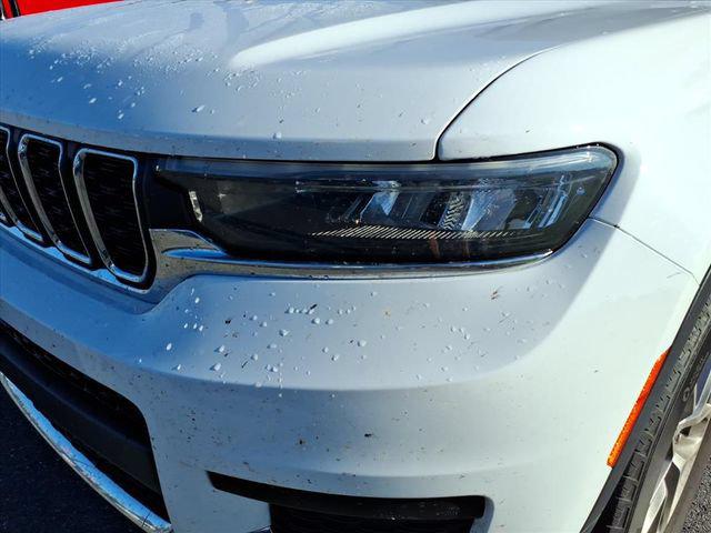 2023 Jeep Grand Cherokee L Laredo 4x4 2023 Jeep Grand Cherokee L Laredo 4x4