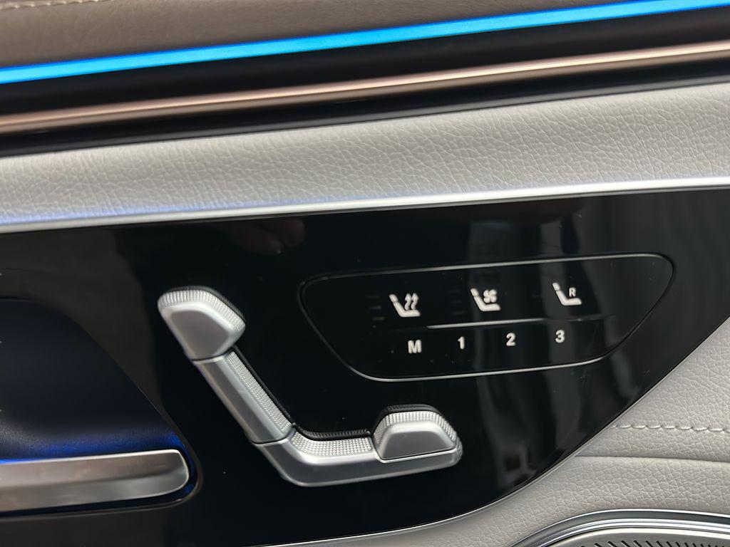 2023 Mercedes-Benz EQS SUV Base - Photo 13