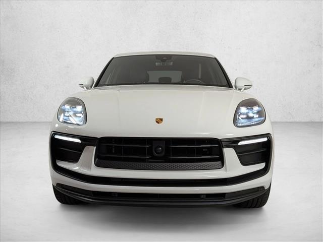 2025 Porsche Macan T
