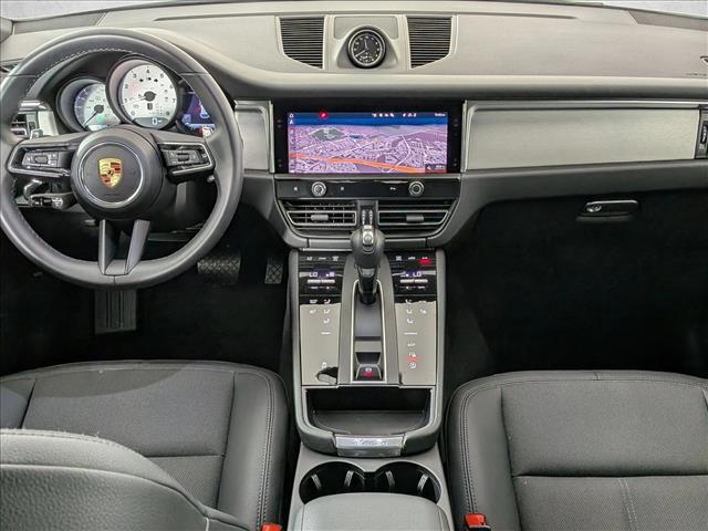 2025 Porsche Macan T