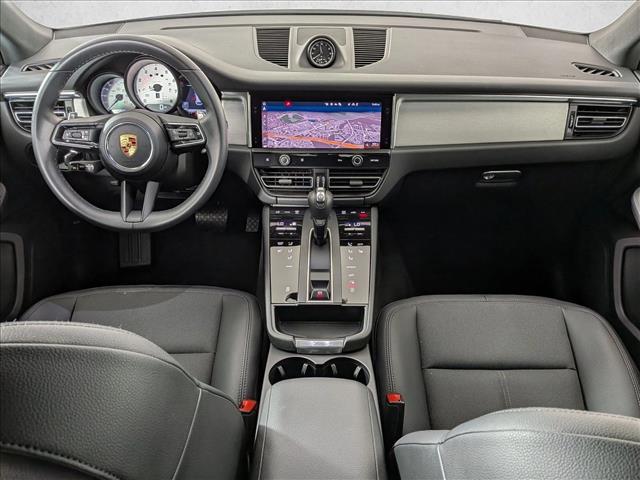 2025 Porsche Macan T