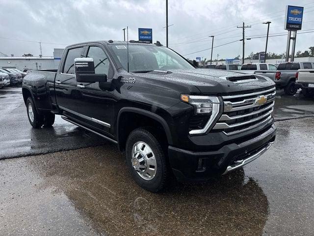 2026 Chevrolet Silverado 3500HD Crew Cab, Long Bed, High Country Dual Rear Wheel, RWD for sale in Gonzales, LA