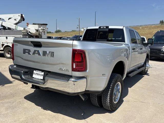 2026 RAM Ram 3500 RAM 3500 TRADESMAN CREW CAB 4X4 8 BOX