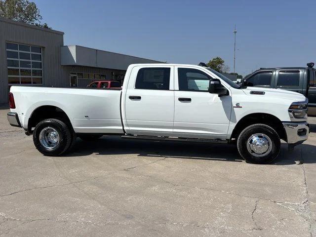 2026 RAM Ram 3500 RAM 3500 TRADESMAN CREW CAB 4X4 8 BOX 2026 RAM Ram 3500 RAM 3500 TRADESMAN CREW CAB 4X4 8 BOX
