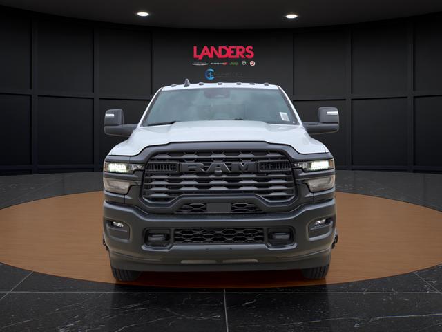 2026 RAM 3500 Chassis RAM 3500 TRADESMAN CREW CAB CHASSIS 4X4 60 CA