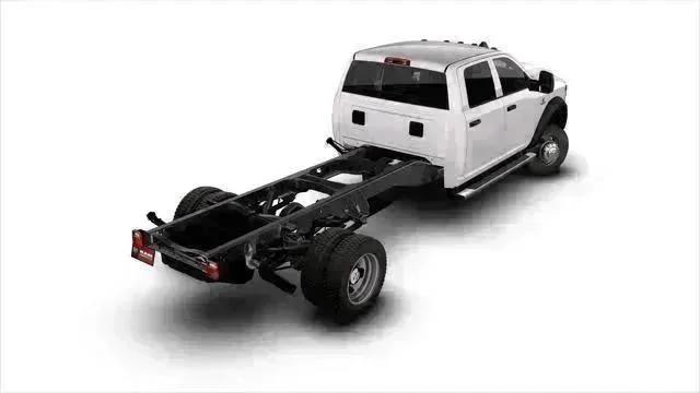 2026 RAM 5500 Chassis RAM 5500 TRADESMAN CHASSIS CREW CAB 4X4 84 CA
