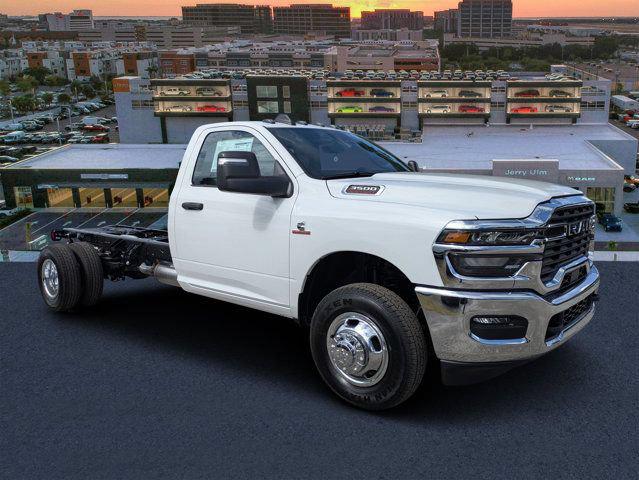 2026 RAM 3500 Chassis RAM 3500 TRADESMAN CHASSIS REGULAR CAB 4X4 84 CA
