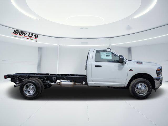 2026 RAM 3500 Chassis RAM 3500 TRADESMAN CHASSIS REGULAR CAB 4X4 84 CA