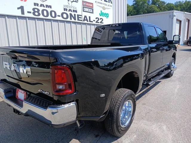2026 RAM Ram 3500 RAM 3500 TRADESMAN CREW CAB 4X4 8 BOX