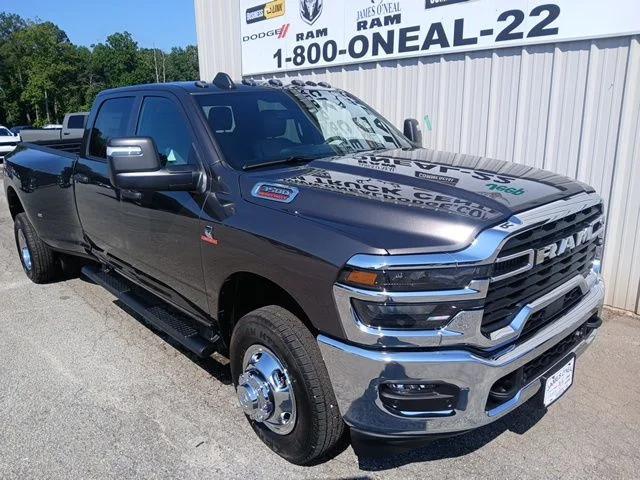 2026 RAM Ram 3500 RAM 3500 TRADESMAN CREW CAB 4X4 8 BOX