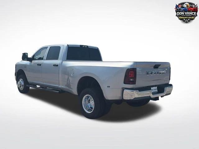 2026 RAM Ram 3500 RAM 3500 TRADESMAN CREW CAB 4X4 8 BOX