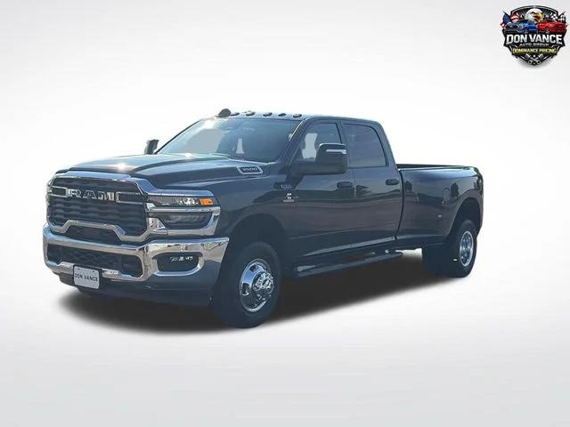 2026 RAM Ram 3500 RAM 3500 TRADESMAN CREW CAB 4X4 8 BOX
