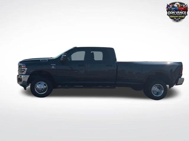2026 RAM Ram 3500 RAM 3500 TRADESMAN CREW CAB 4X4 8 BOX