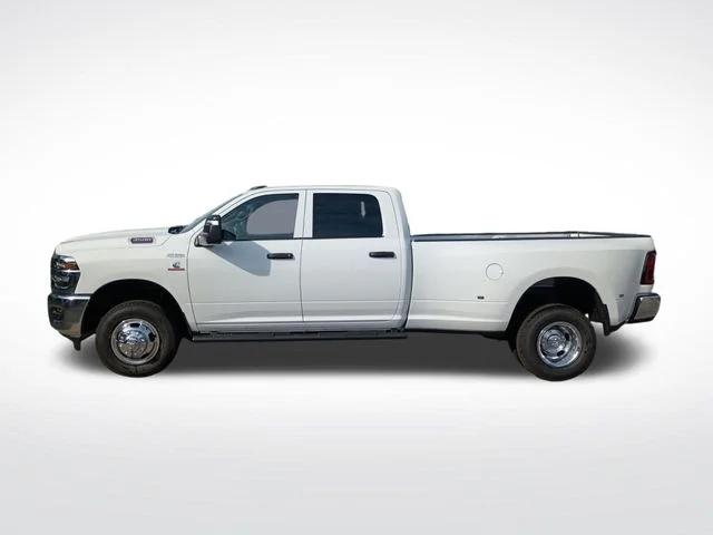 2026 RAM Ram 3500 RAM 3500 TRADESMAN CREW CAB 4X4 8 BOX