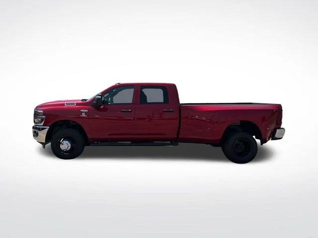 2026 RAM Ram 3500 RAM 3500 TRADESMAN CREW CAB 4X4 8 BOX