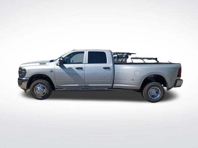 2026 RAM Ram 3500 RAM 3500 TRADESMAN CREW CAB 4X4 8 BOX