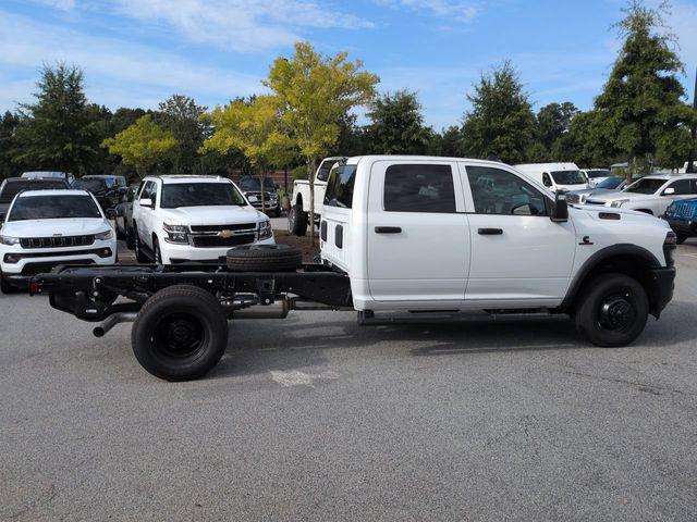 2026 RAM 3500 Chassis RAM 3500 TRADESMAN CREW CAB CHASSIS 4X4 60 CA
