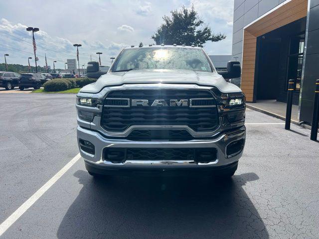 2026 RAM Ram 3500 RAM 3500 TRADESMAN CREW CAB 4X4 8 BOX